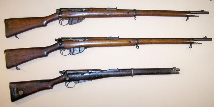 Three Lee-Metford rifles: a Mk II, a Mk II* and a Cavalry Carbine