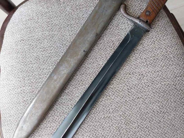 A bayonet collection